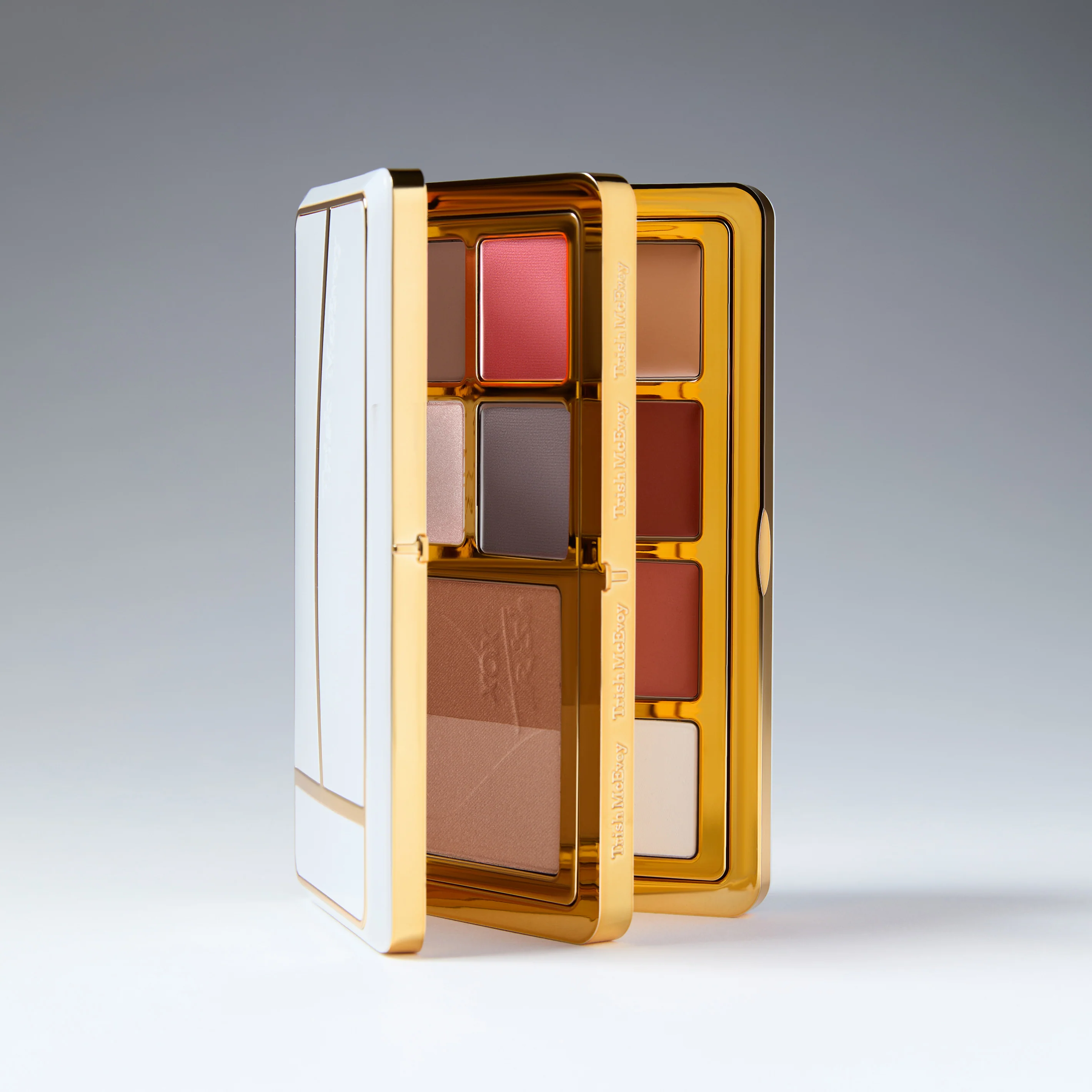 Eye & Face Makeup Wardrobing® Compacts in Gentle & Bold - Image 5